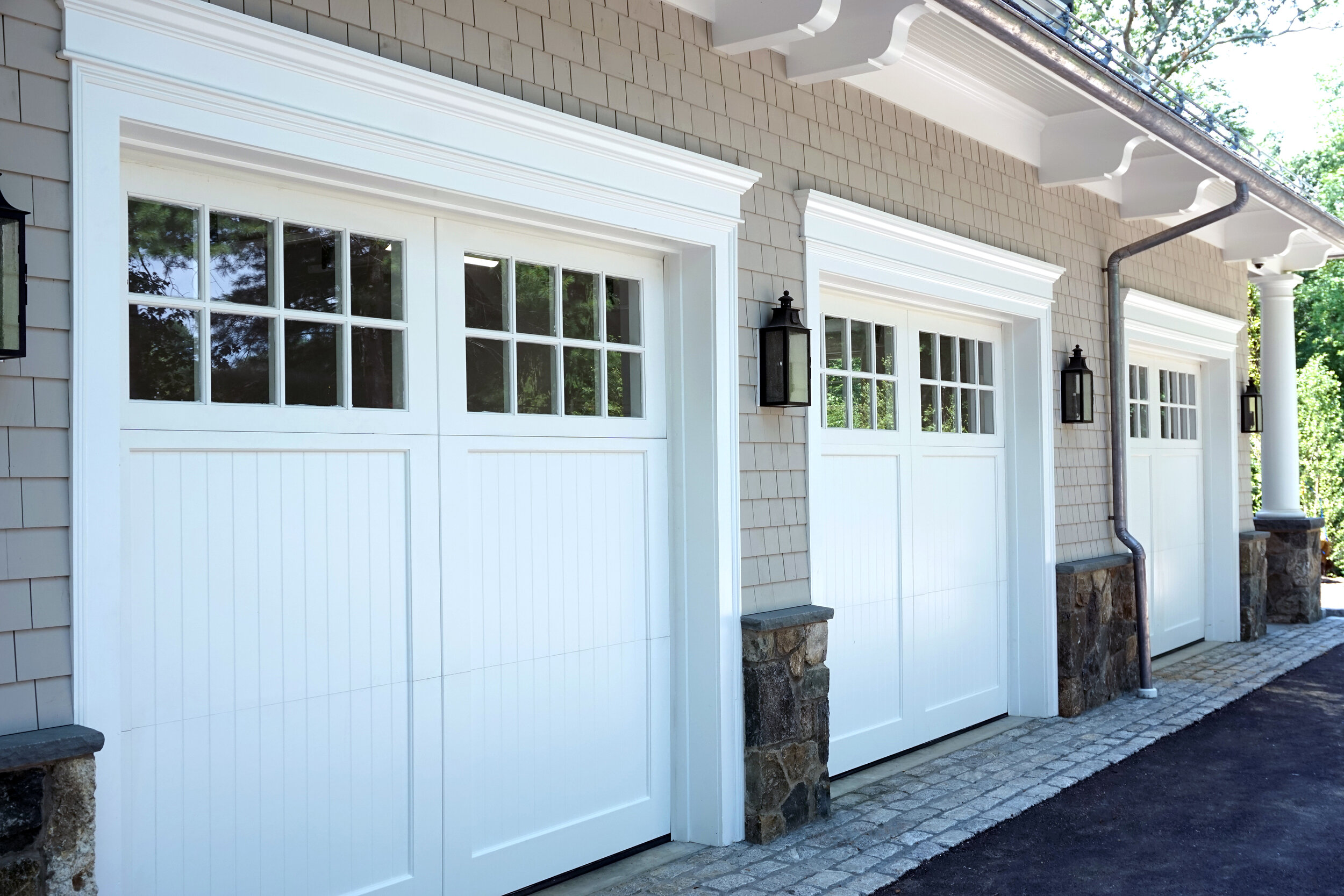 How to Take Care of Your Garage Door in Easy Steps